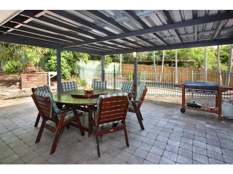 5 Pulas Place, Bellbowrie QLD 4070